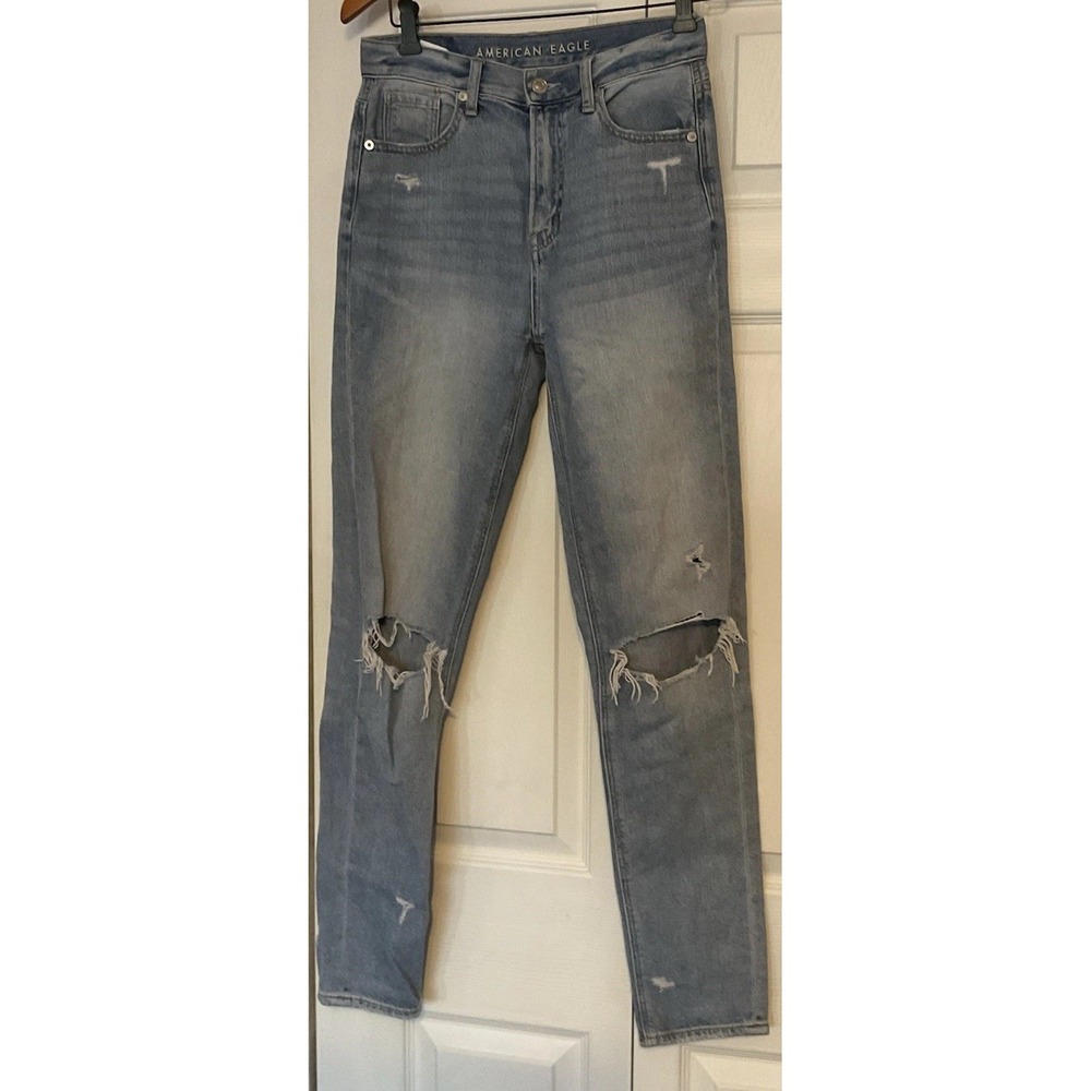 American Eagle Distressed Mom‎ Jeans Size 0